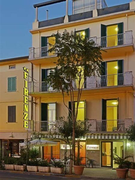 Hotel Firenze Viareggio Zewnętrze zdjęcie